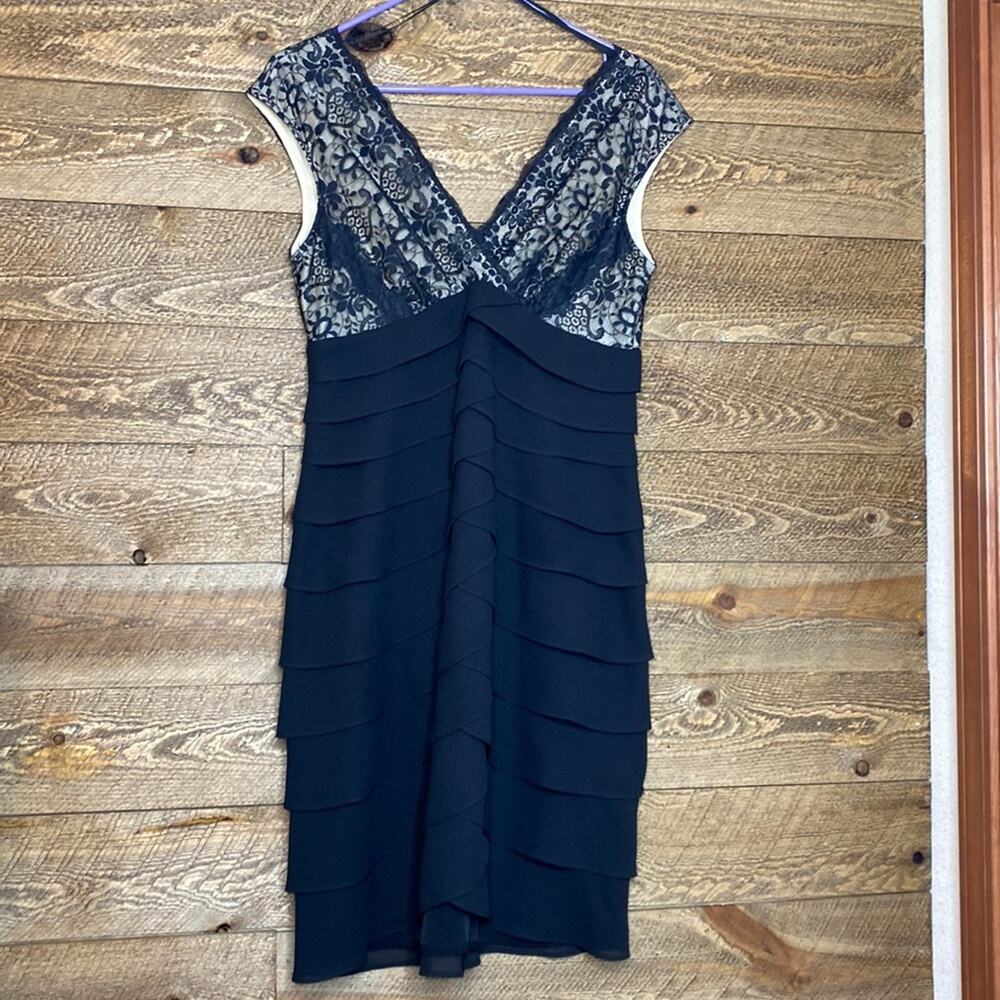 Scarlett Nite Floral Lace Dress Black V-Neck Sleeveless Tiered Size 10